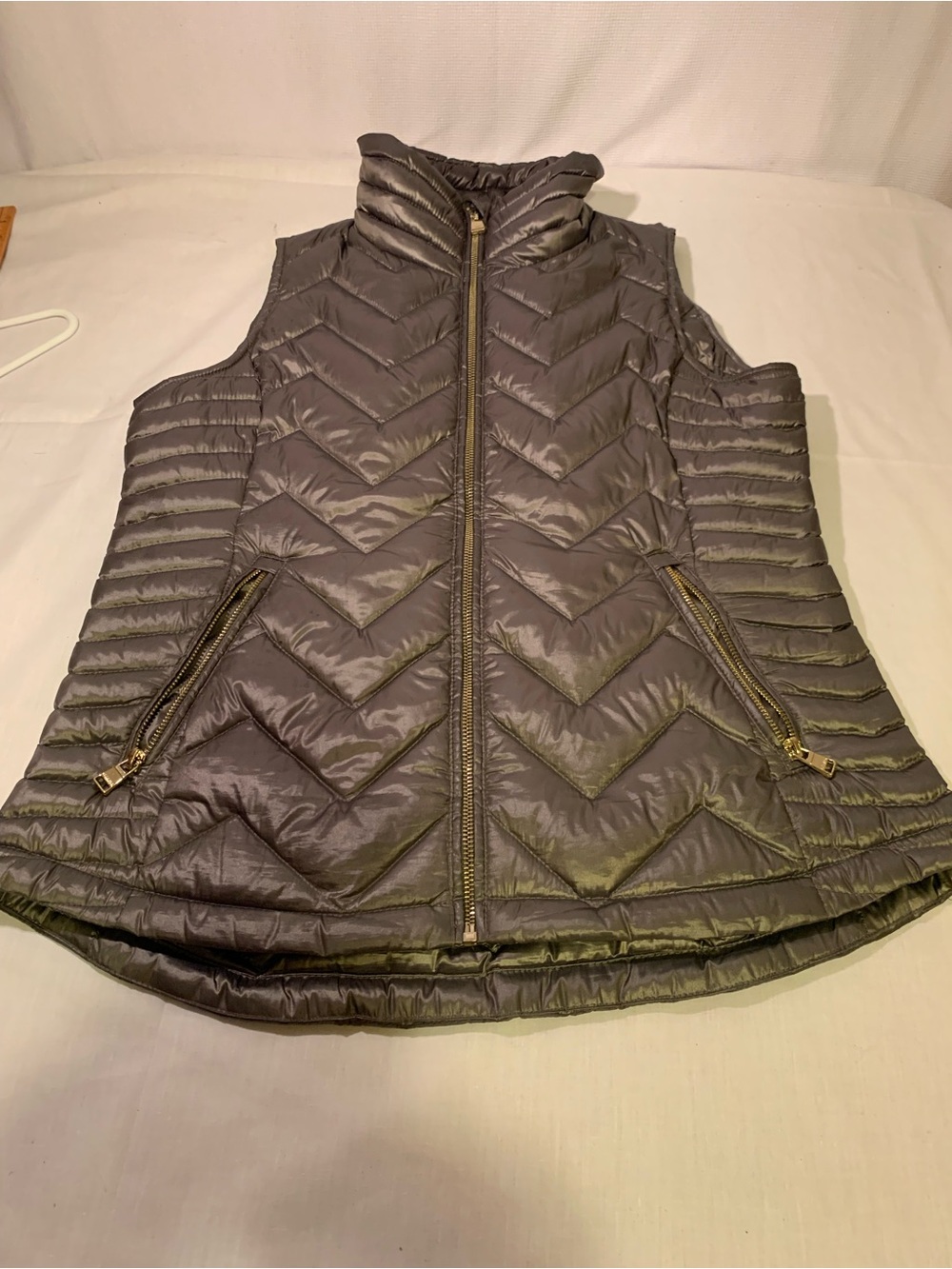 Women’s Calvin Klein Puffer Vest - Gray size medium
